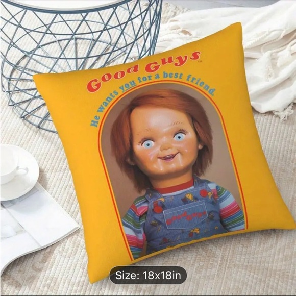 🧡 Childs Play Chucky Collectible Pillow Cover
18x18 - Picture 2 of 4